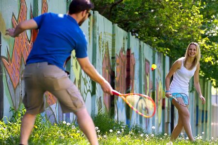 Crossminton i badminton, czyli sporty rakietowe dla topornych