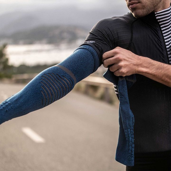Compressport ArmFrorce Ultralight Blue Melange - Rękawy kompresyjne