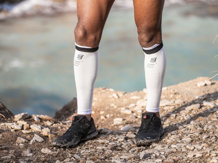 Compressport R2V2 Calf Sleeves White
