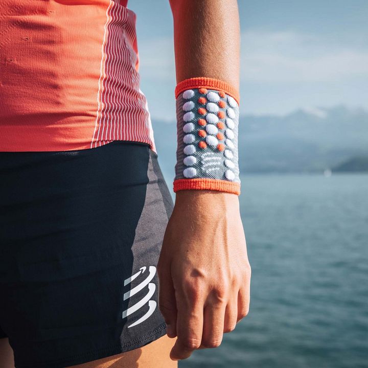 Compressport 3D Dots Sweatband Grey / White