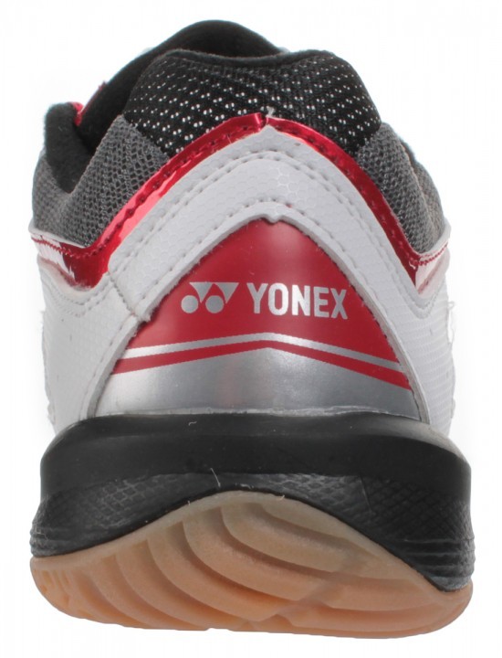 yonex power cushion white